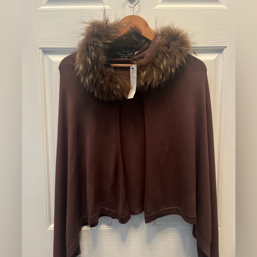 NWT CHARM FURS NEW YORK  WOMEN'S SHRUG/WRAP  REMOVABLE FAUX FUR COLLAR